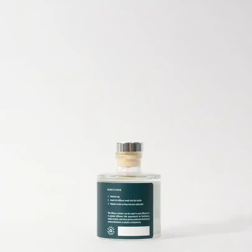 Fresh Linen Soy Candle - Image 9